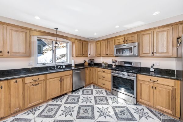 Custom Cabinet Making in Argyle